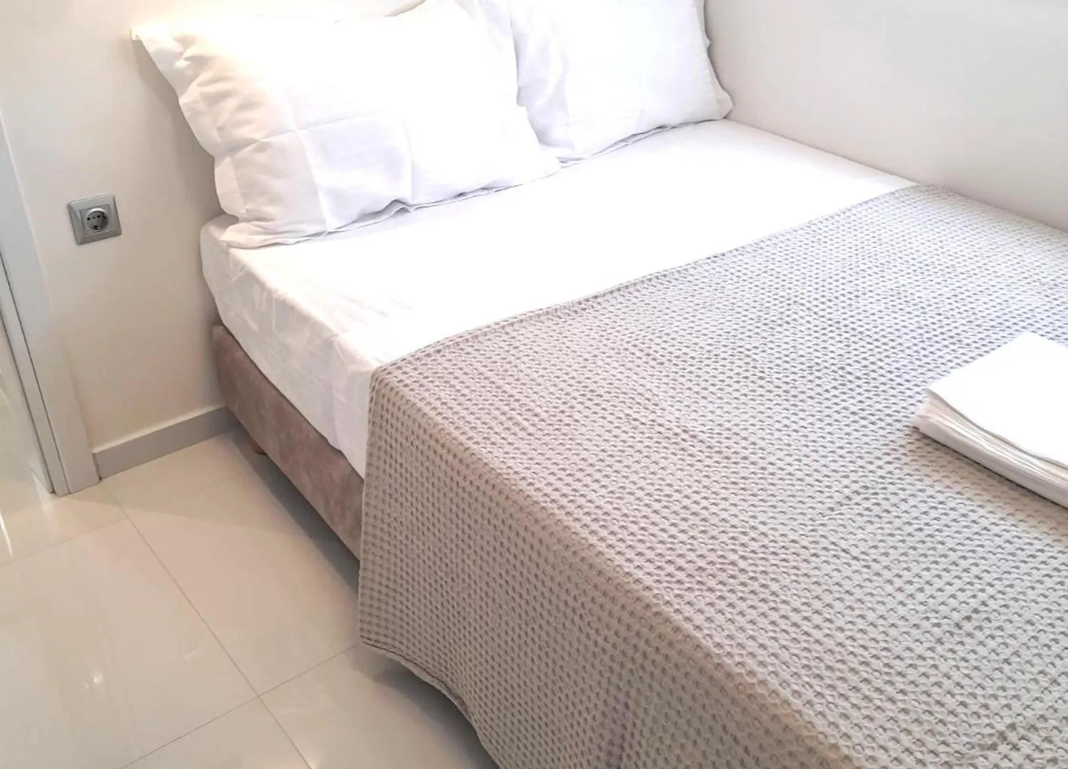 White Dome Apartment Chania
